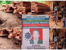 Aktifis LSM Mendesak Kapolda Riau Berantas Aktifitas Kayu Illeggal Di Wilayah Polres Kampar