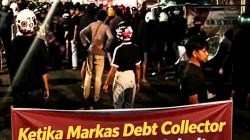 Markas Debt Collector  Di Kepung Massa Di Tegalsari Surabaya